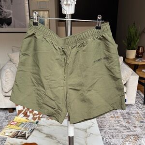Everest Isles Beacher Short